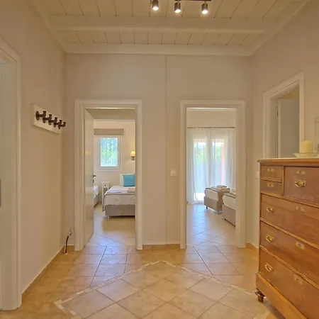 Villa Joanna By Posarellivillas